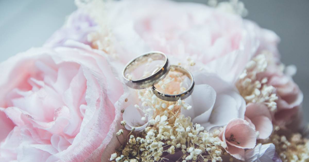 3 THINGS EVERY BRIDE SHOULD DO BEFORE HER WEDDING. Desktop Image
