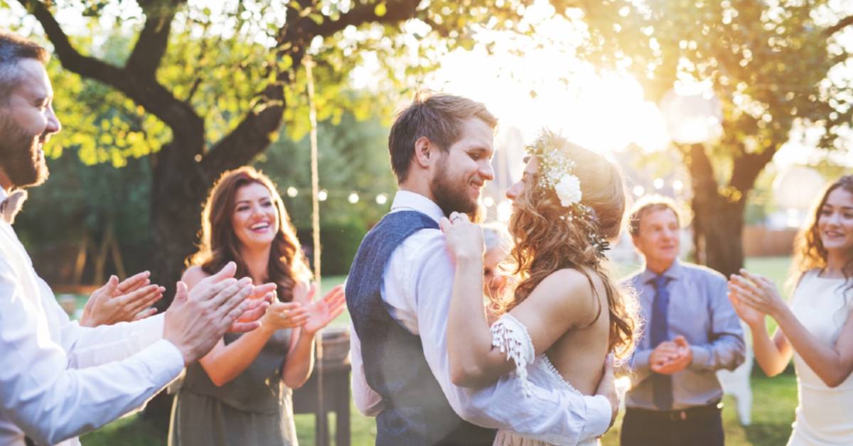 6 THINGS YOU NEED TO KNOW FOR YOUR WEDDING DAY: PART ONE. Desktop Image