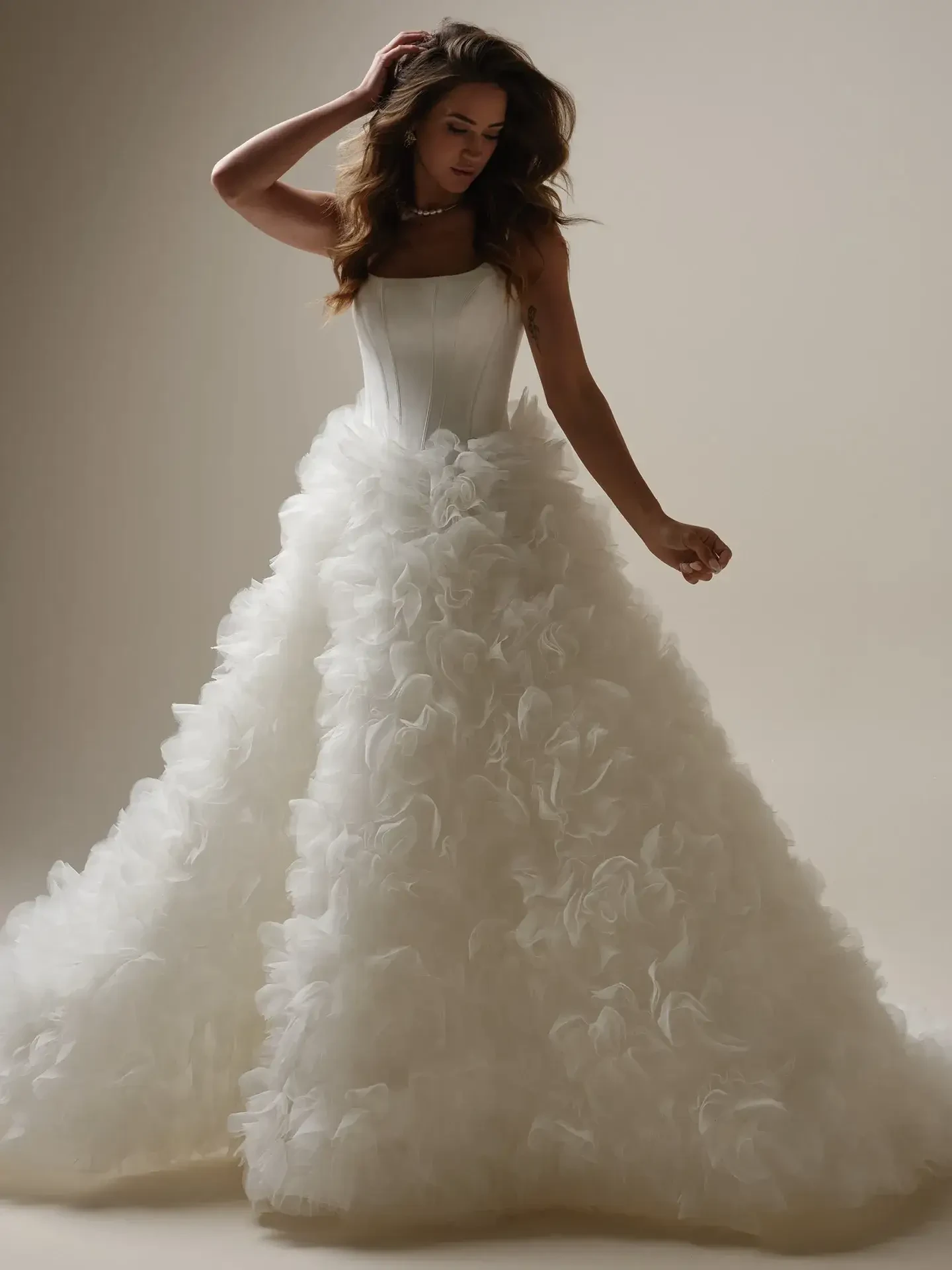 How to Choose Between a Traditional or Modern Wedding Dress Image